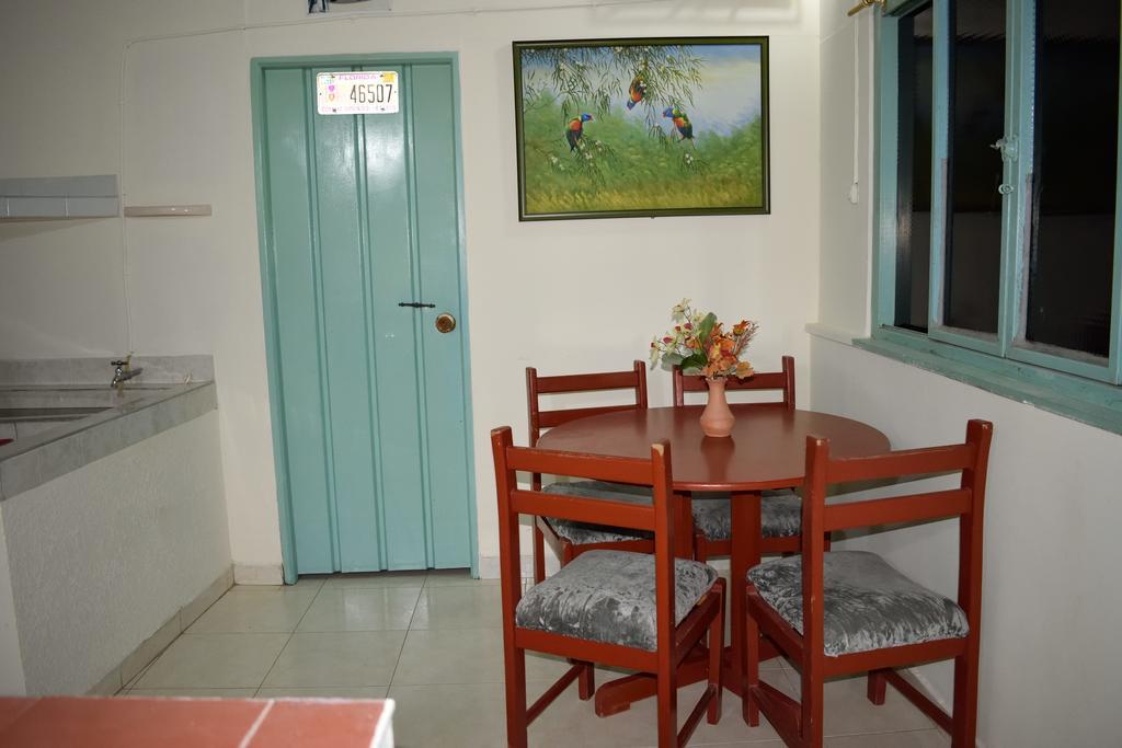 Cafe Inn Casa Hotel Montenegro Bagian luar foto